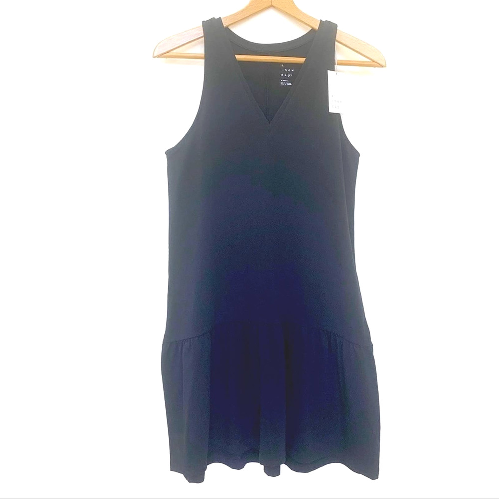 A New Day Dress Sz XS Women's Black V-neck Sleeveless Ruffle Hem NEW w/ Tags